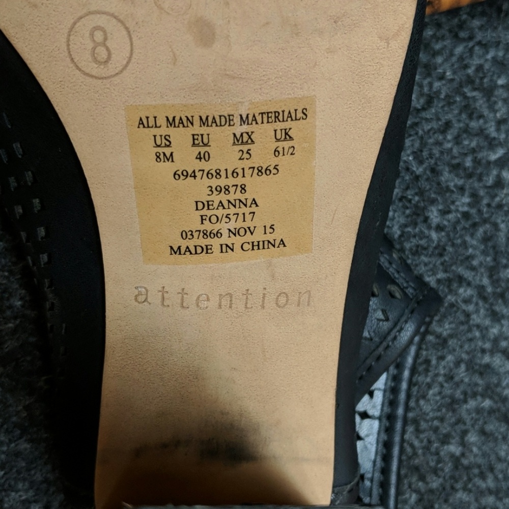 Attention sandals - Picture 7 of 7